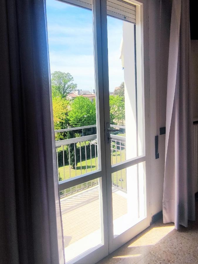 Hotel Ardesia Римини Экстерьер фото